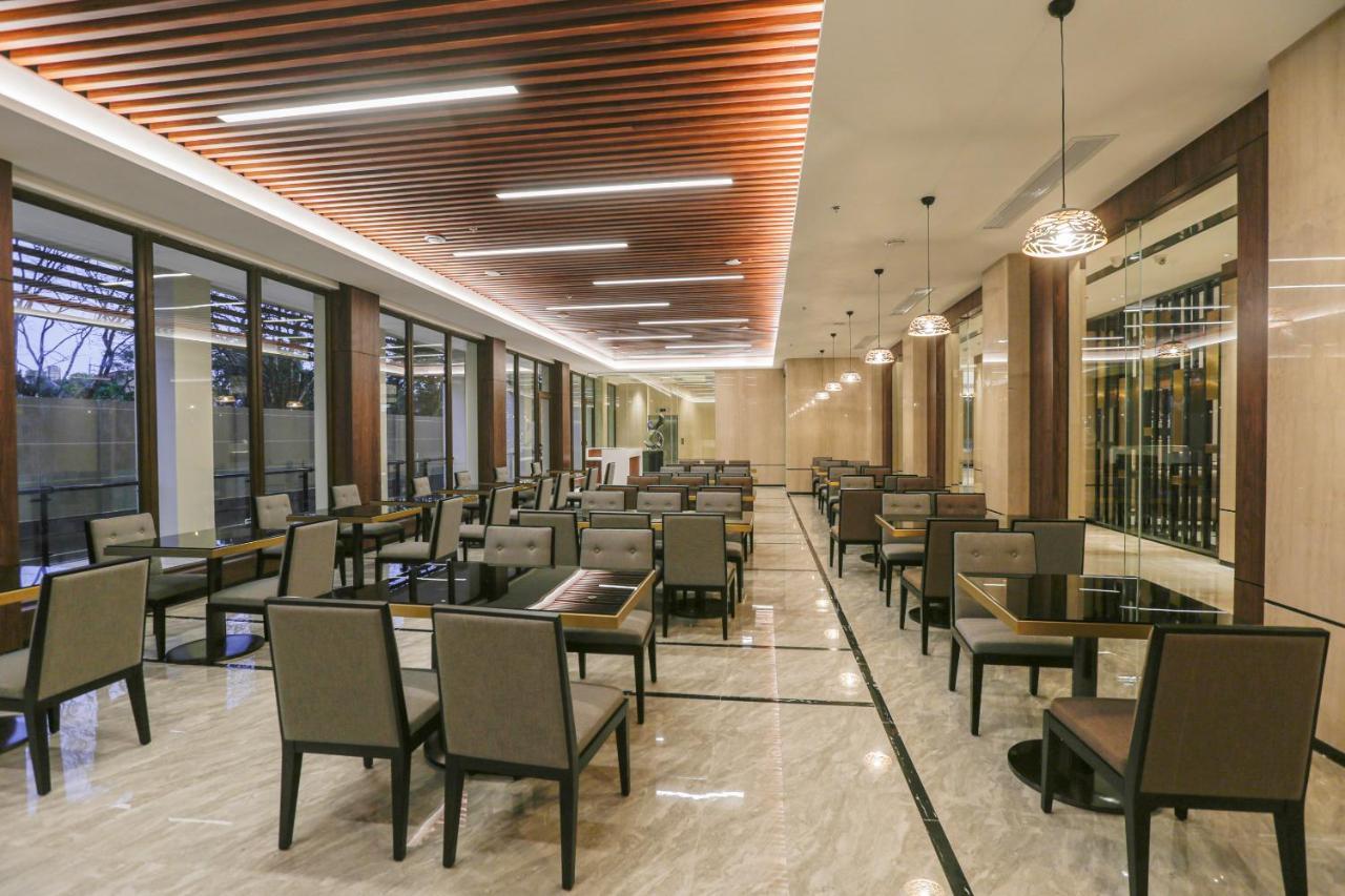 Hotel Casiana & Events Center Tagaytay Managed By Hii Tagaytay City Esterno foto